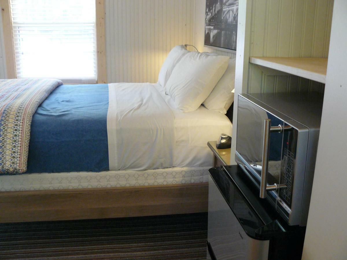 The Saugatuck Retro Resort 외부 사진